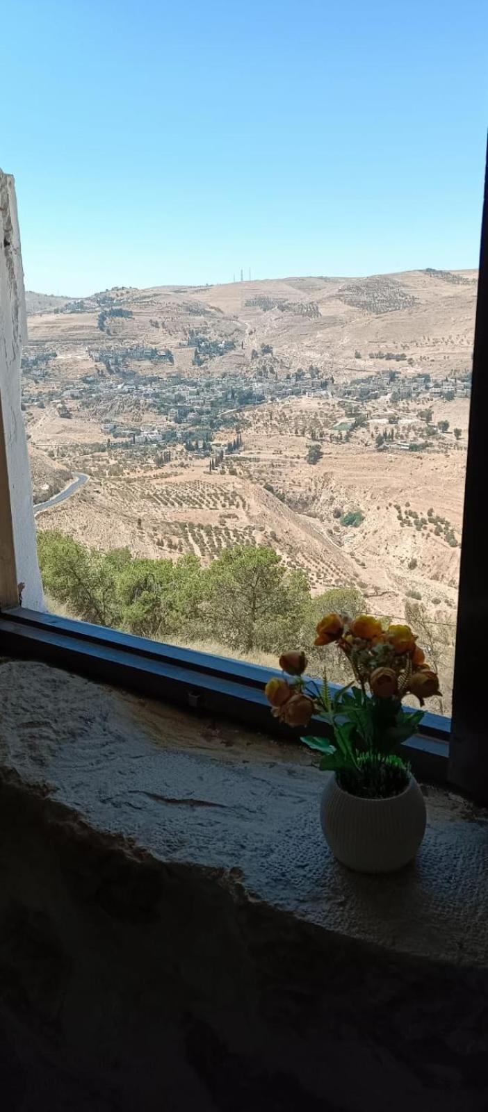 Mountain View House Apartment Karak Exterior photo